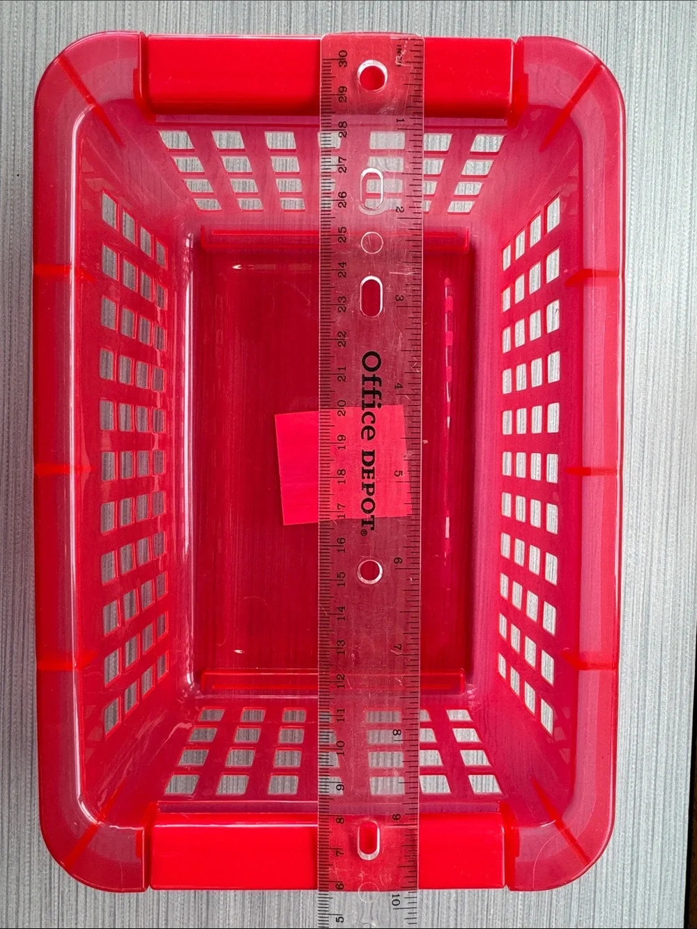 🟥 Set of 4 Red Plastic Stackable Storage Baskets, Like New